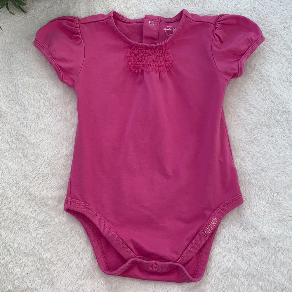 Children’s Place Pink Bodysuit 6-9M Short Sleeves EUC